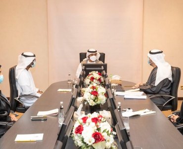 The Crown Prince of Fujairah chairs the meeting of the Board of Trustees of the 