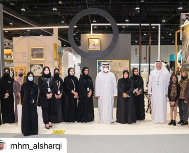 The Crown Prince of Fujairah visits the Fujairah Arts Academy's pavilion at the Abu Dhabi International Hunting and Equestrian Exhibition