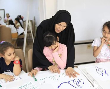 Al Jalila Nursery organized a workshop in Arabic calligraphy and piano in cooperation with Fujairah Fine Arts Academy 