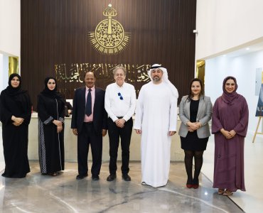 A delegation from the International Theater Association visited the headquarters of the Fujairah Fine Arts Academy and was received by His Excellency Ali Obaid Al-Hafiti, Director General of the Academy.